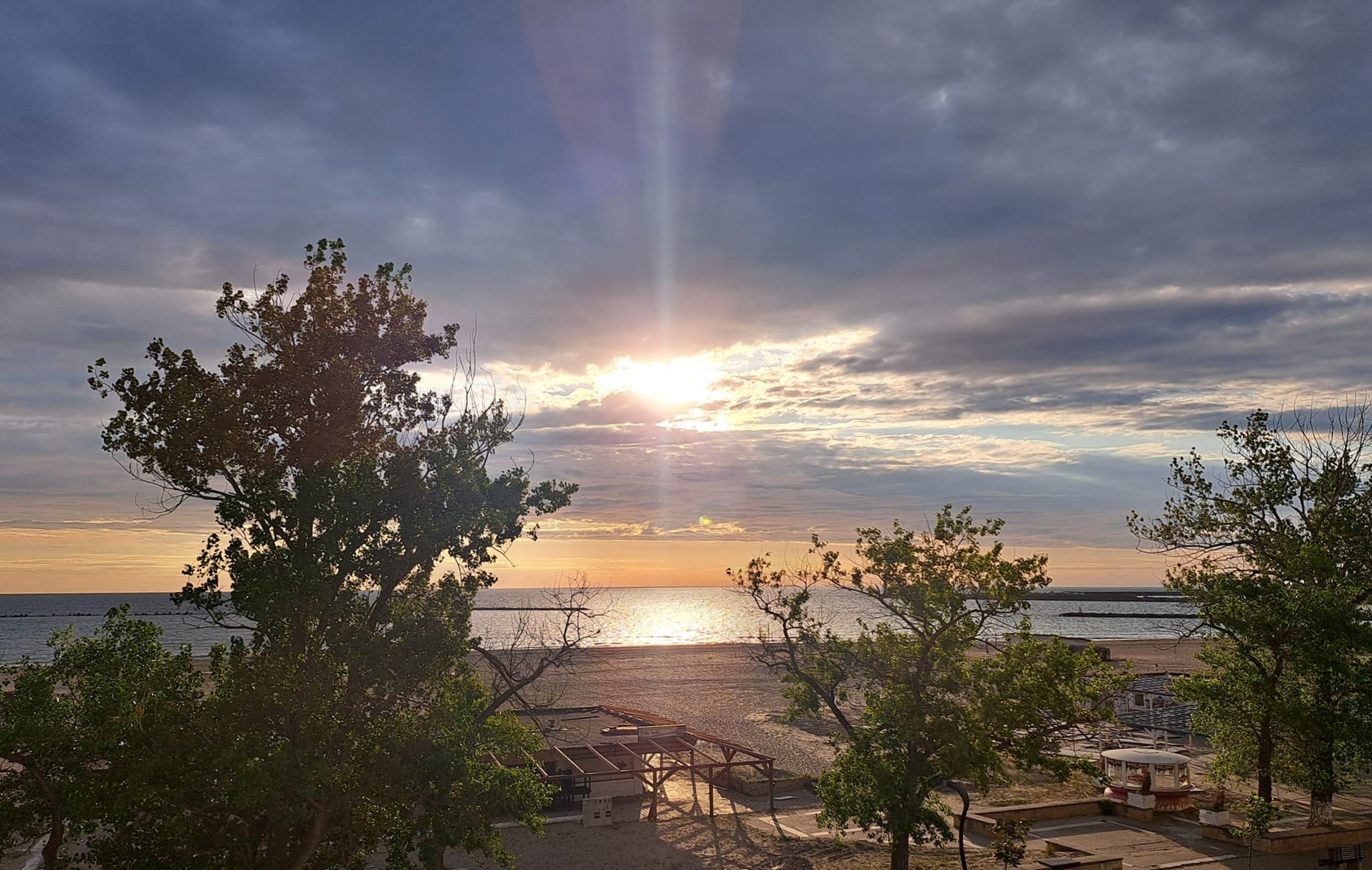 Nori, soare și răcoare, în Dobrogea și pe litoral
