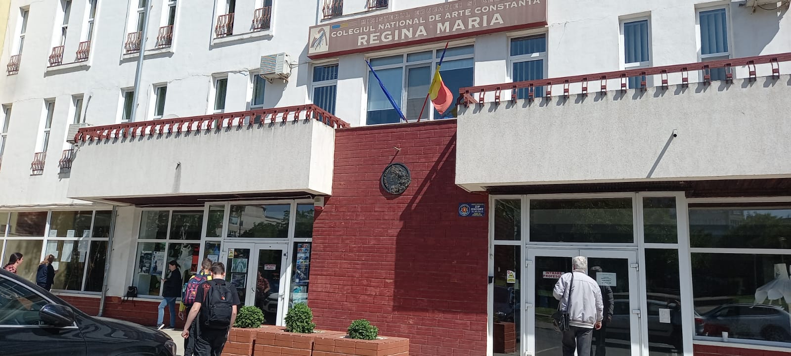 AUDIO | Elevii Paul Florescu și Vlad Minculescu de la Colegiul Național de Arte “Regina Maria” din Constanța au fost acceptați la universități europene de prestigiu