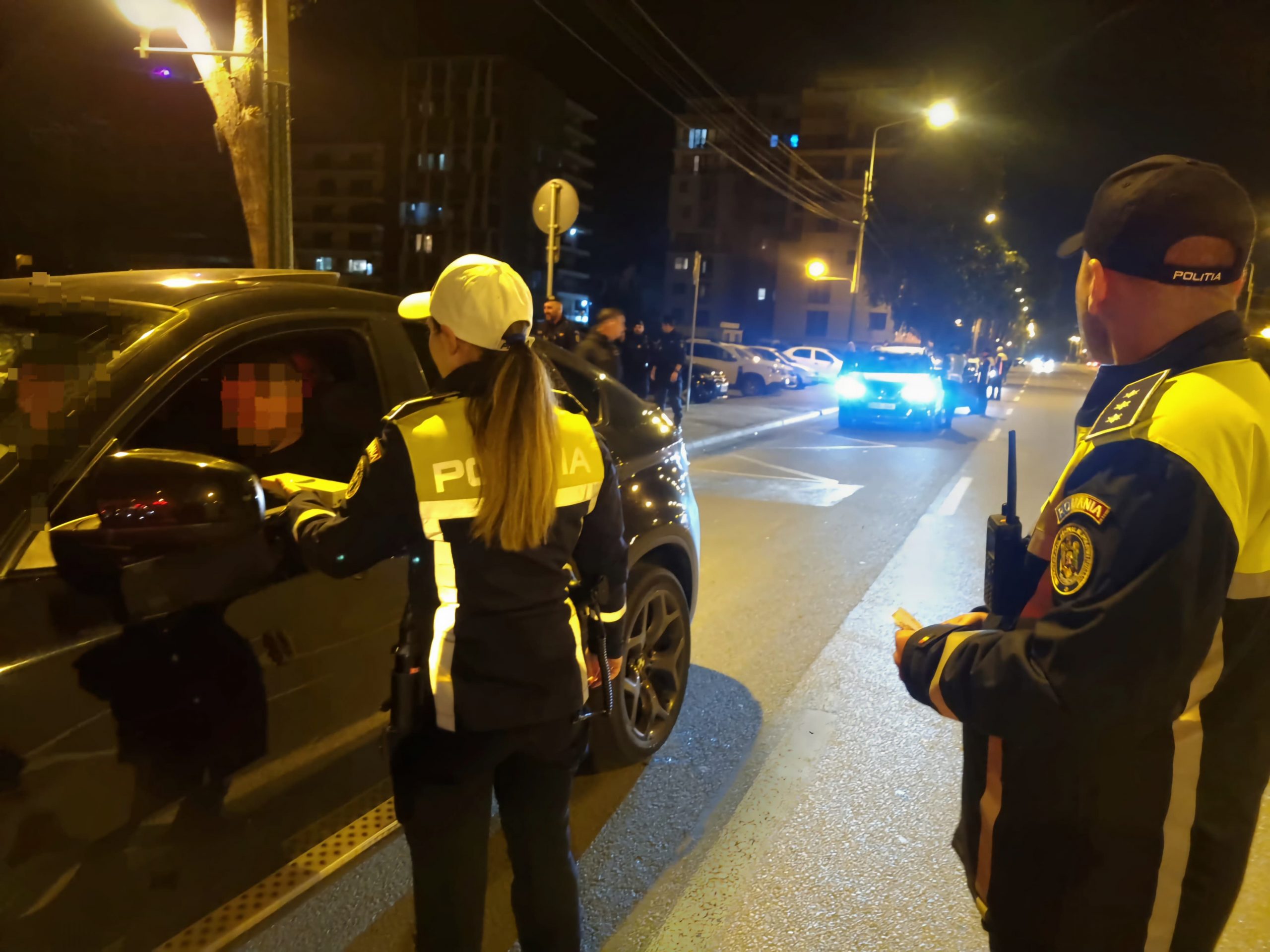 Peste 500 de sancţiuni contravenţionale au fost aplicate, în weekend, de poliţiştii constănţeni. 39 de şoferi au rămas fără permis de conducere