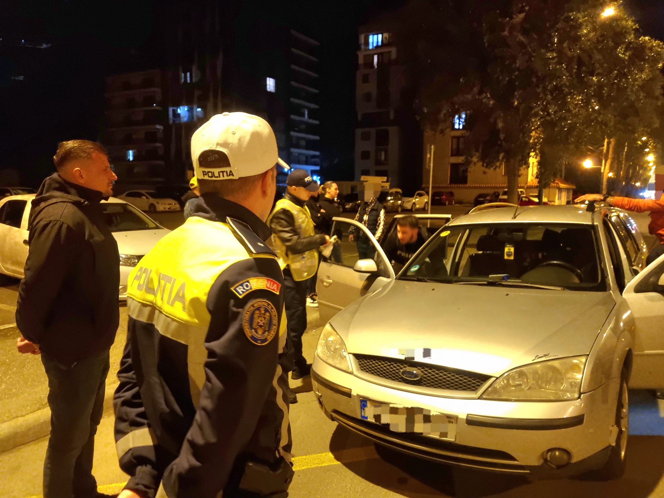 Un bărbat care avea permisul suspendat, oprit în trafic de poliţiştii constănţeni
