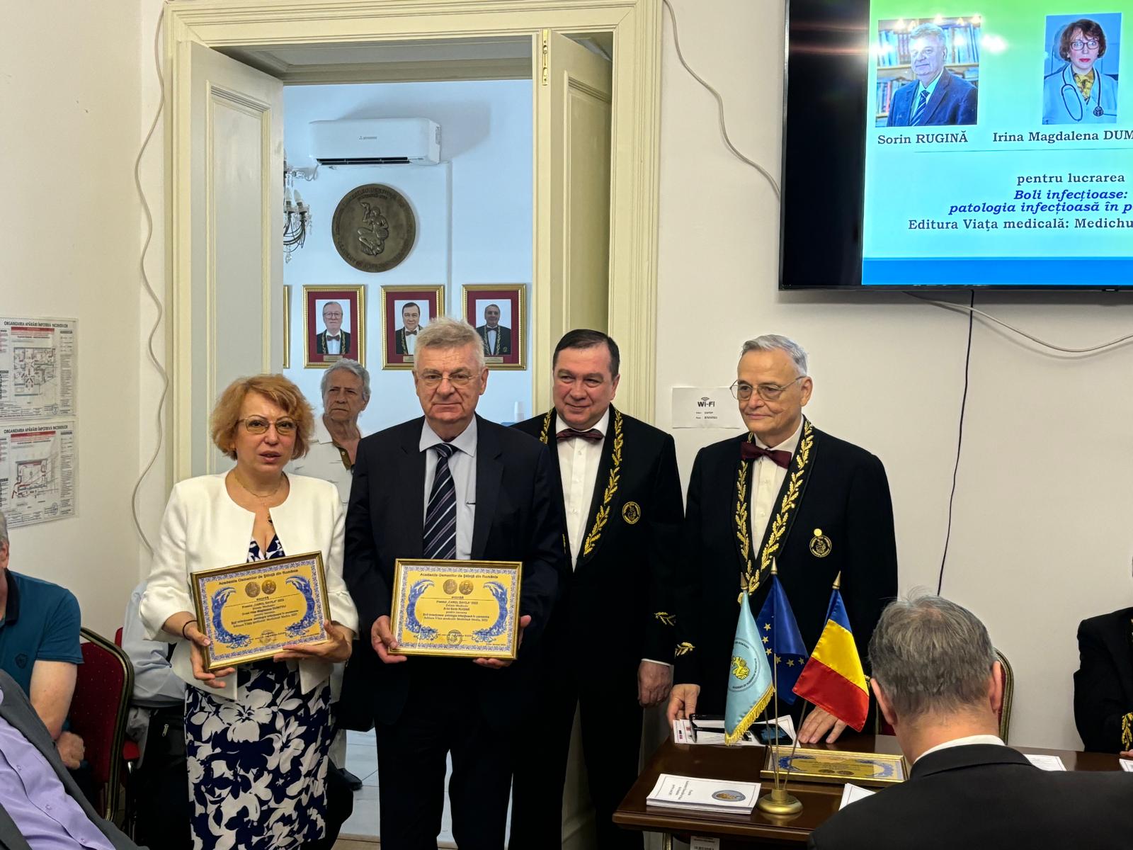 AUDIO | Irina Dumitru, medic primar boli infecțioase și epidemiologie, a fost recompensată de două ori pentru excelență științifică la Gala Premiilor Academiei Oamenilor de Știință din România