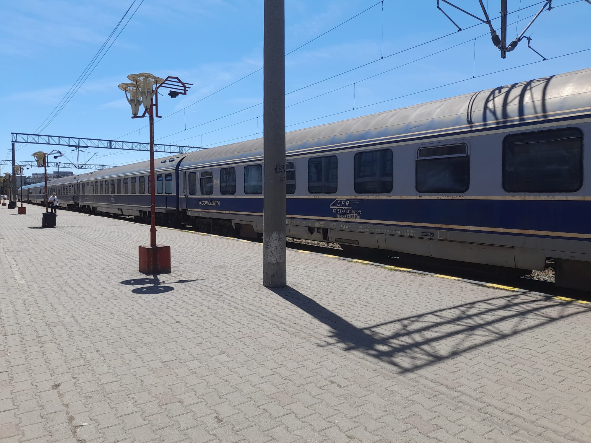 Un tren care a plecat din Timişoara a avut o întârziere de 300 de minute până la Mangalia
