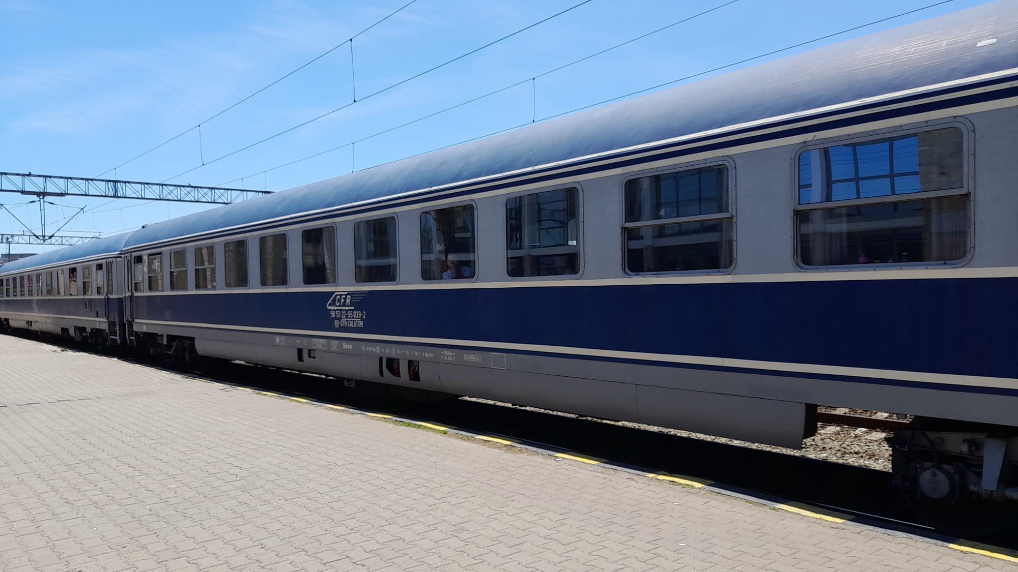 CFR: Trenurile vor circula cu viteză redusă, în condiţiile avertizării Cod roşu de temperaturi extreme