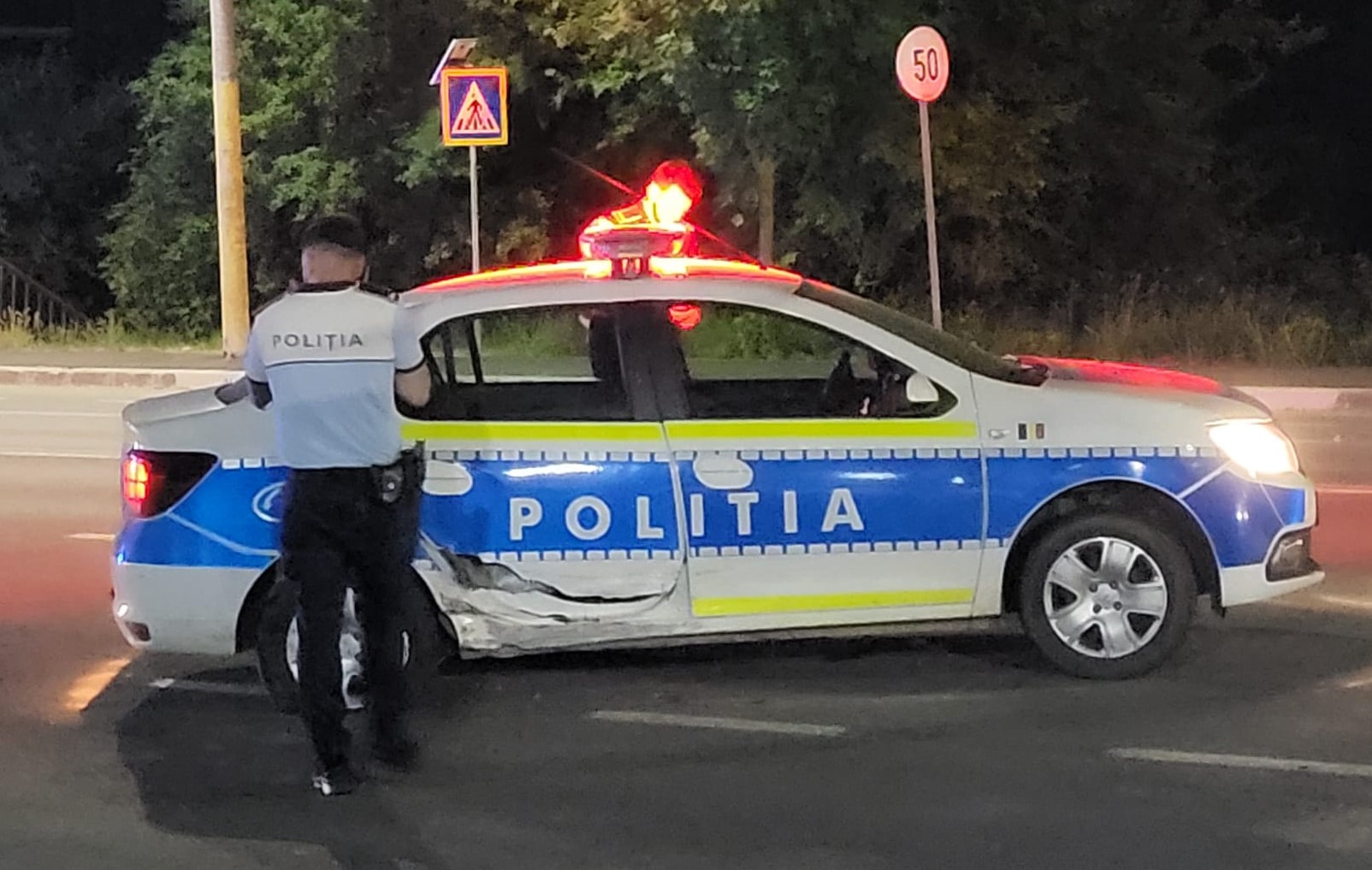 CERNAVODĂ: Autospecială a Poliției, avariată în urma unui accident rutier