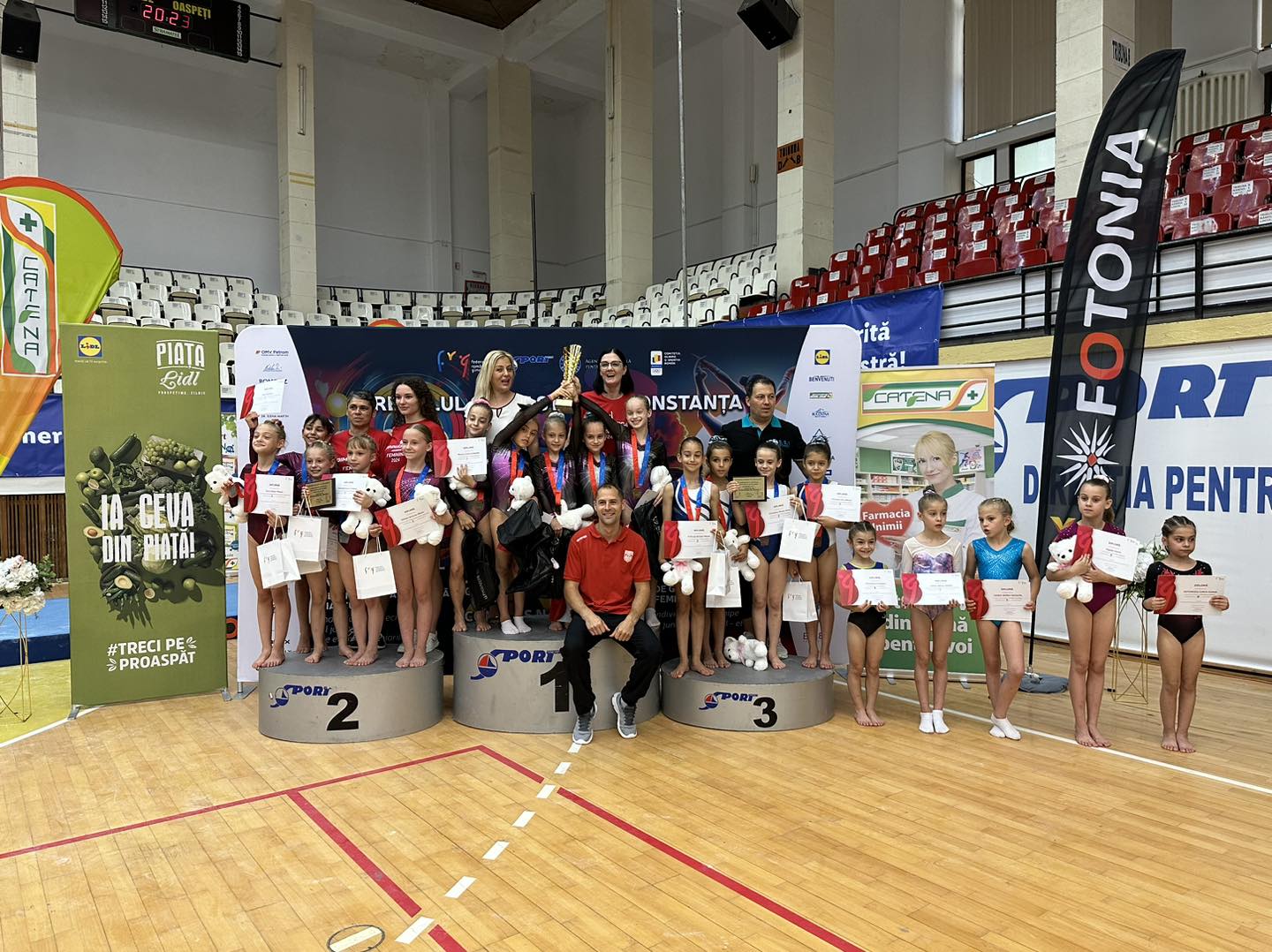 Campionatul Național de gimnastică pentru junioare continuă la Constanța