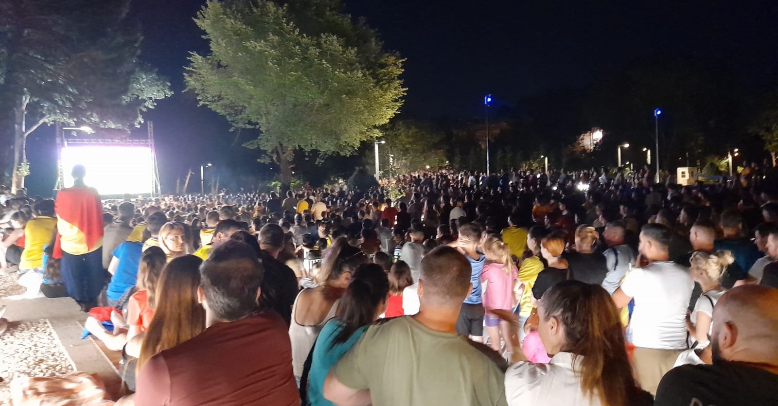 AUDIO-VIDEO | Mii de suporteri au vizionat meciul România – Belgia, în Parcul Gării din Constanța