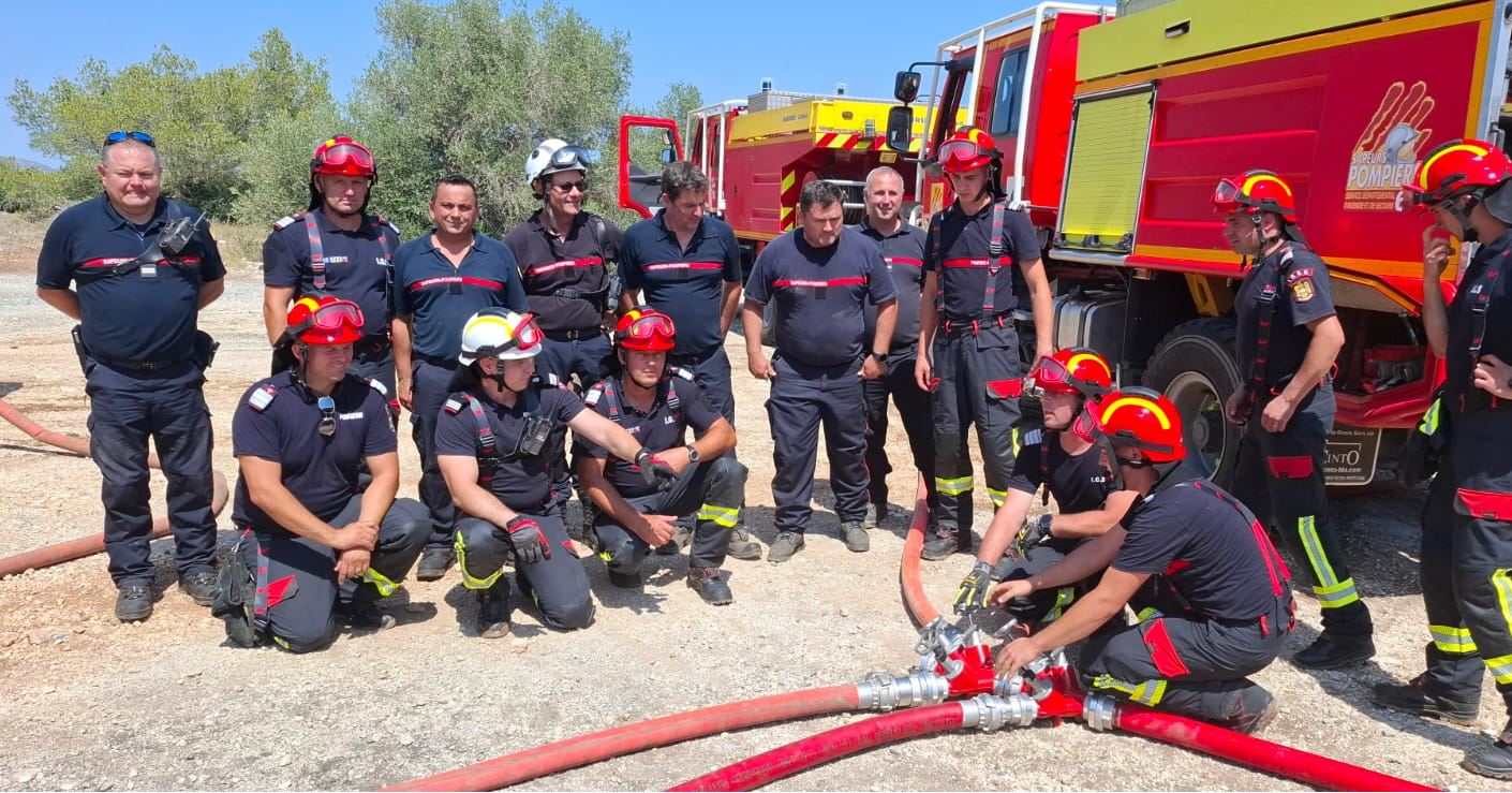 Mai mulţi pompieri români au fost trimişi în Franţa, unde au făcut exerciţii de pregătire pentru intervenţii la incendii de pădure