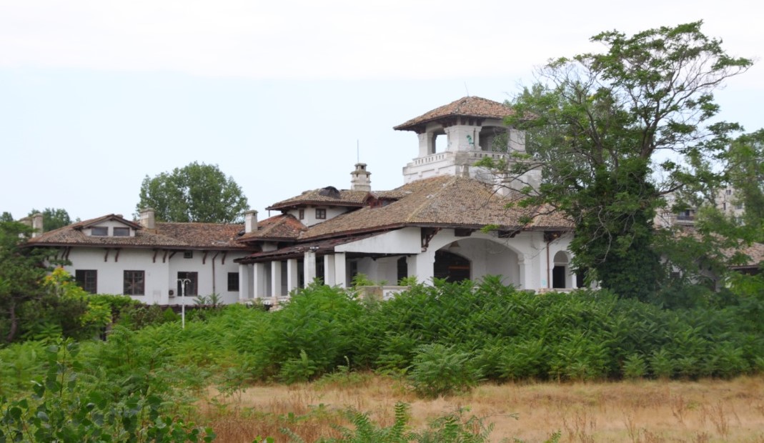Ministerul Culturii are soluții pentru salvarea Palatului Reginei Maria din Mamaia