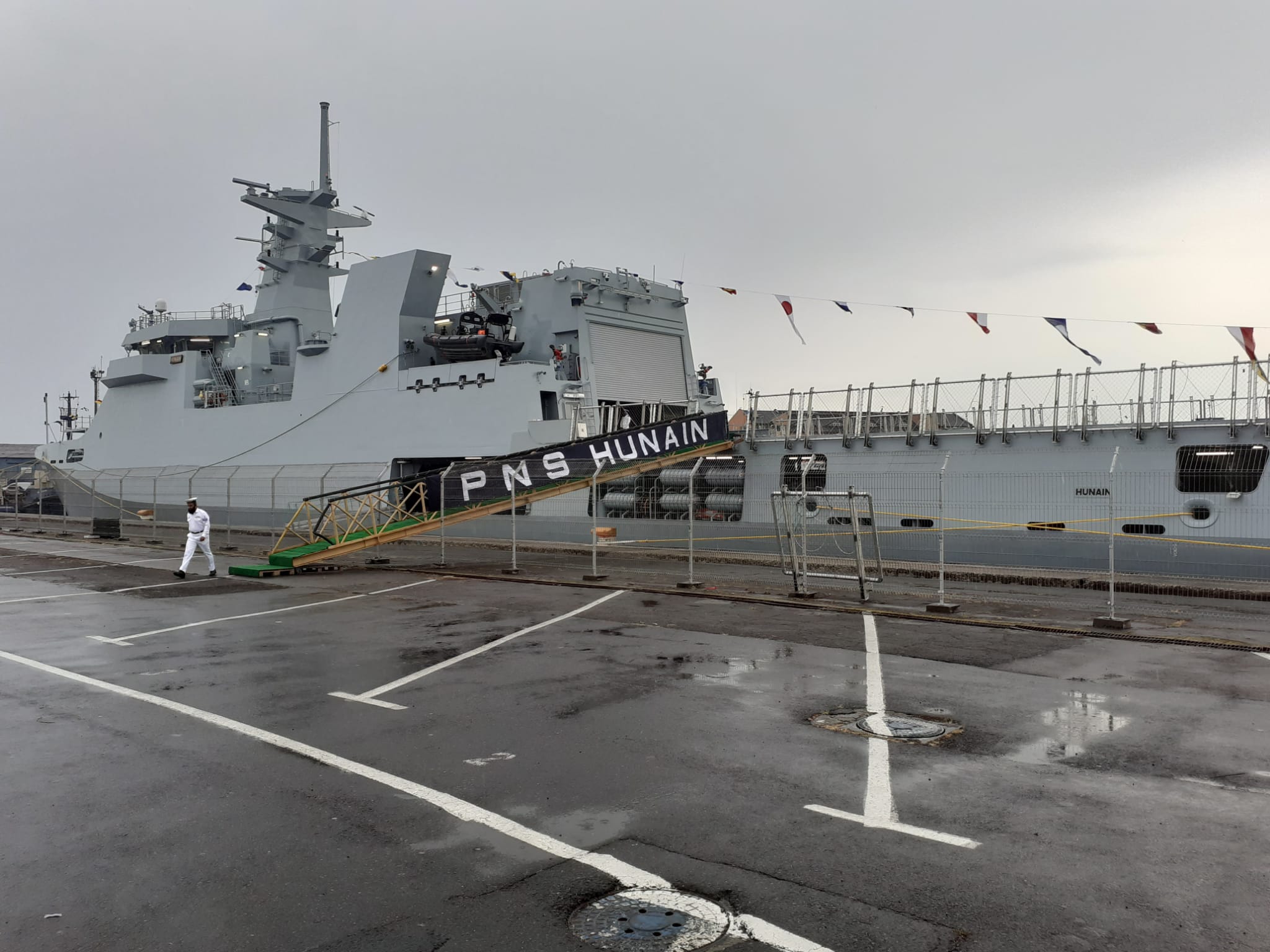 AUDIO | O navă destinată marinei militare pakistaneze, construită la Şantierul Naval DAMEN Galaţi, a fost livrată în Portul Constanţa