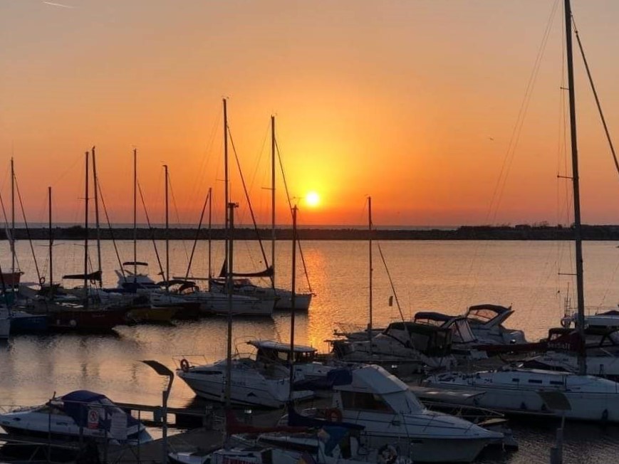 Căldura sufocantă persistă. În Dobrogea, CODUL PORTOCALIU de caniculă devine ROȘU