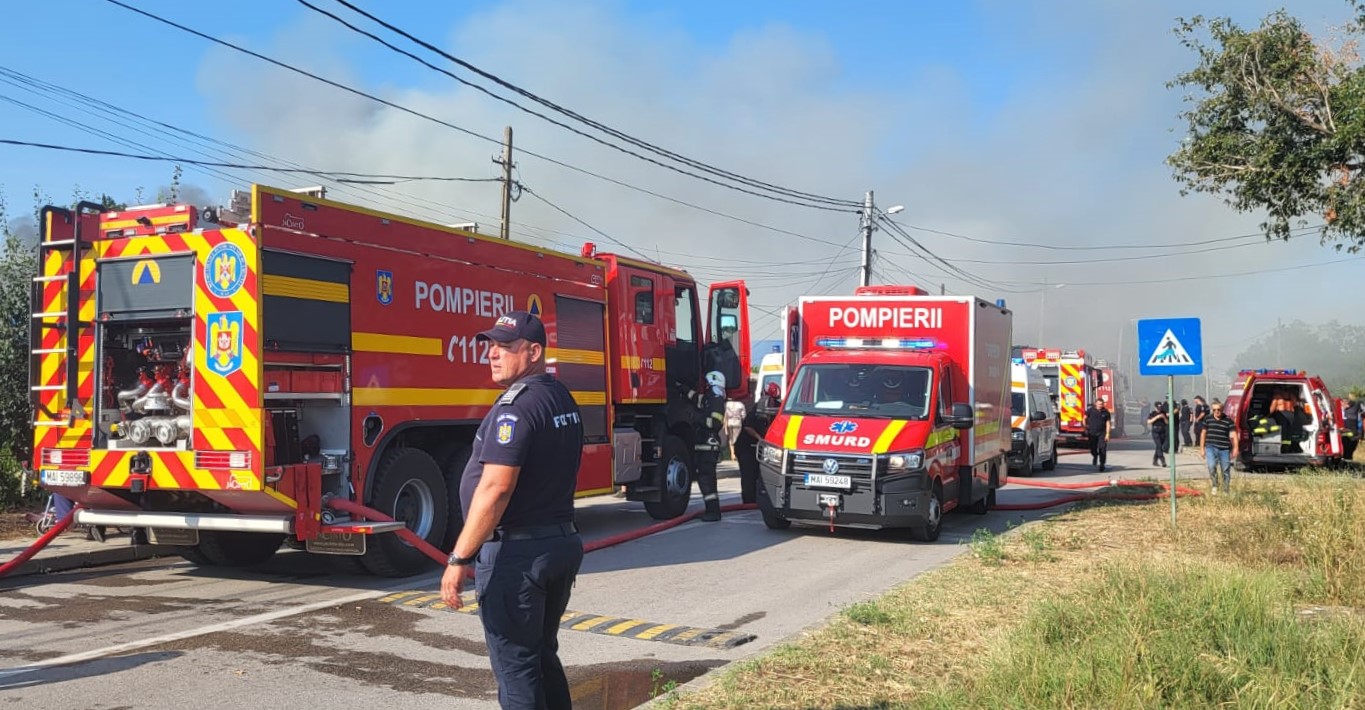 TULCEA: 10 vârstnici au ajuns la spital, după ce căminul privat care îi găzduia a luat foc