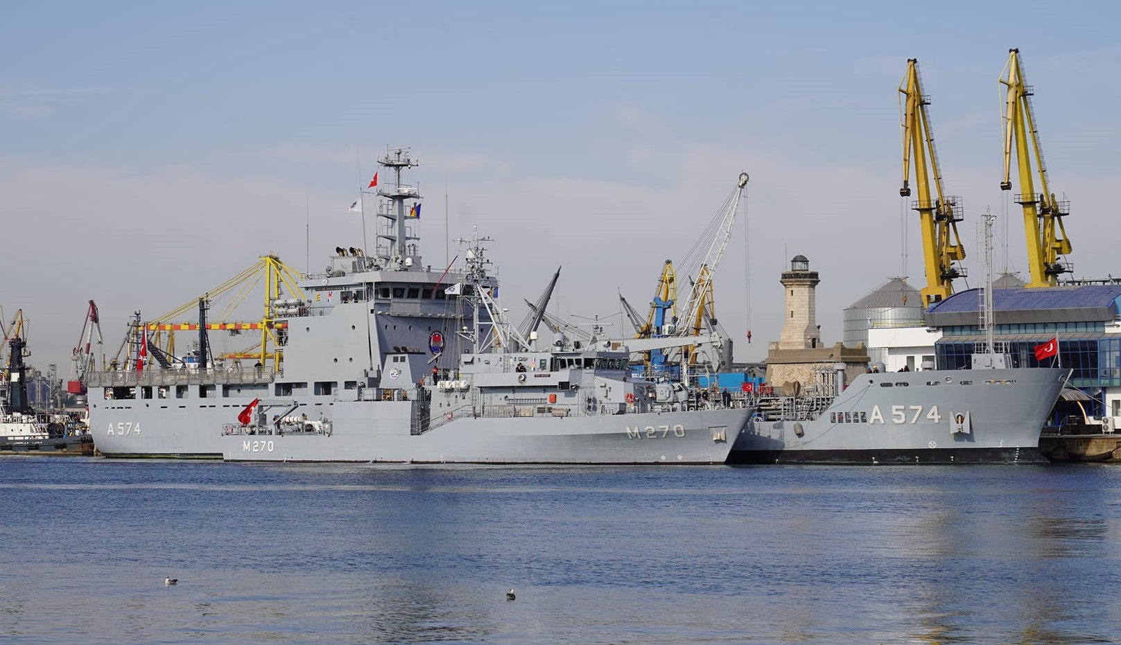 Gruparea navală MCM Black Sea, escală în Portul Constanța
