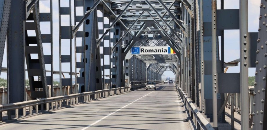 Podul Prieteniei Giurgiu-Ruse intră în reparaţii pe partea bulgară