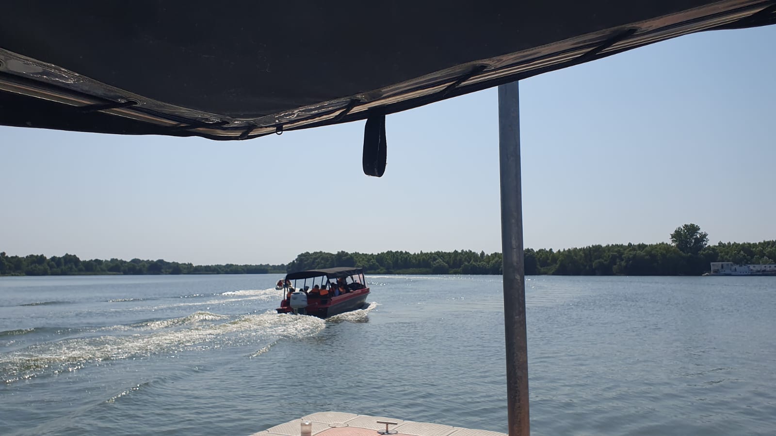 AUDIO | Cei care circulă pe suprafețele de apă din Delta Dunării au nevoie de ambarcațiuni corespunzătoare din punct de vedere tehnic. Ce a descoperit ANR în urma unui control efectuat săptămâna trecută