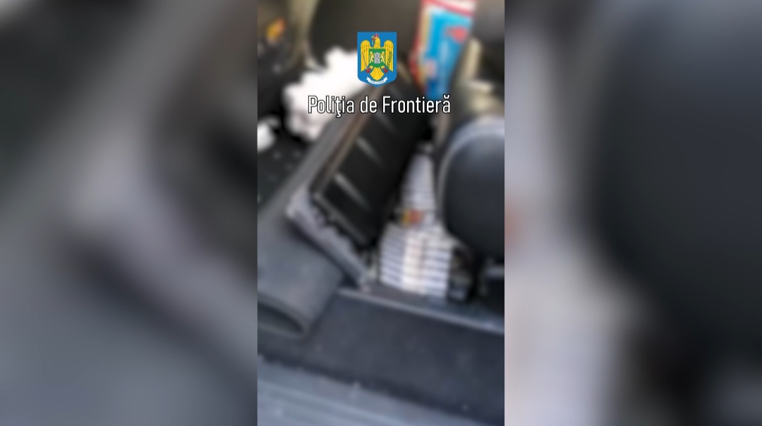 Aproape 400 de pachete cu țigarete au fost descoperite de poliţiştii de frontieră de la PTF Vama Veche
