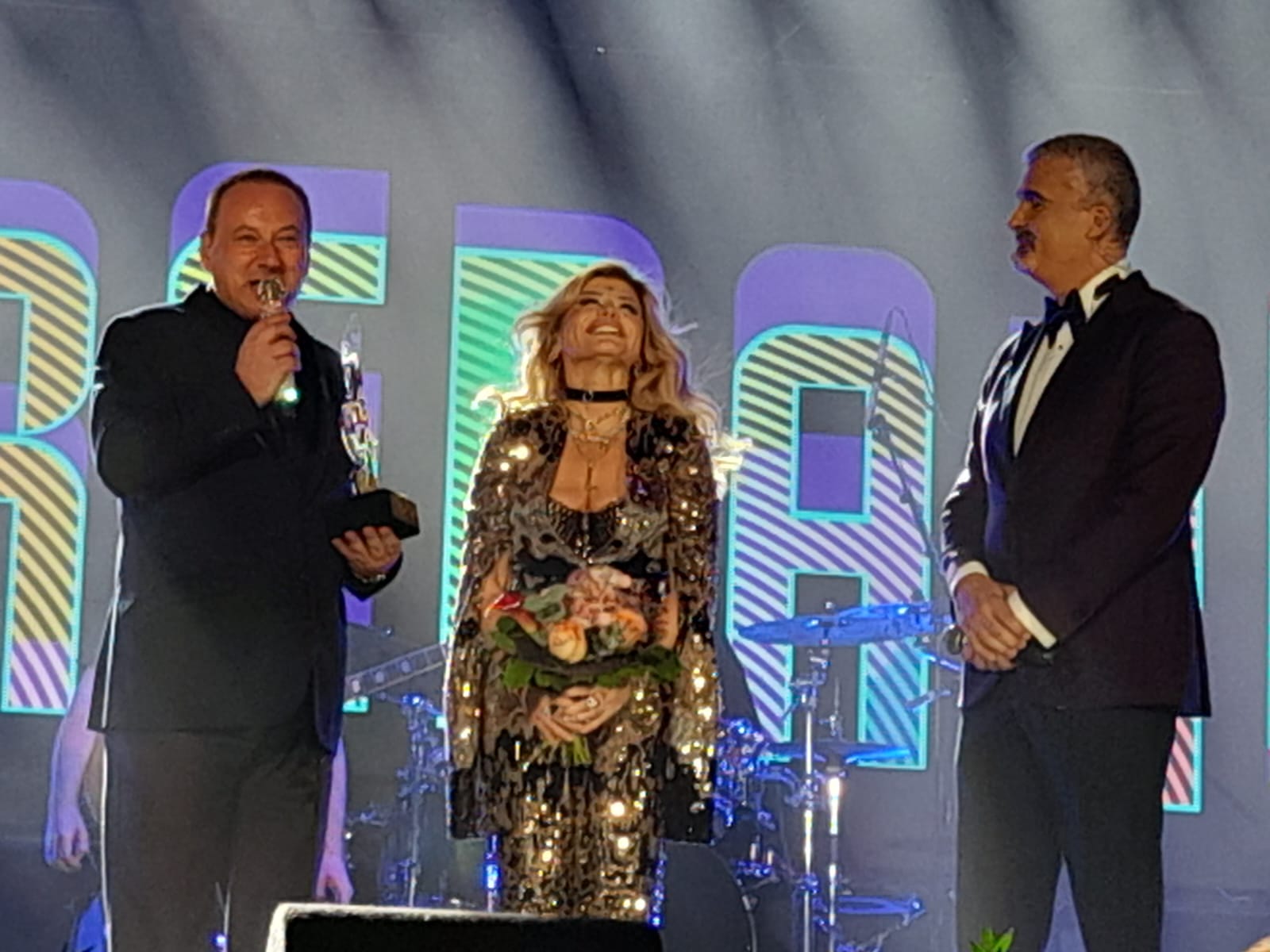 Loredana Groza a primit un premiu din partea OMD Mamaia – Constanța