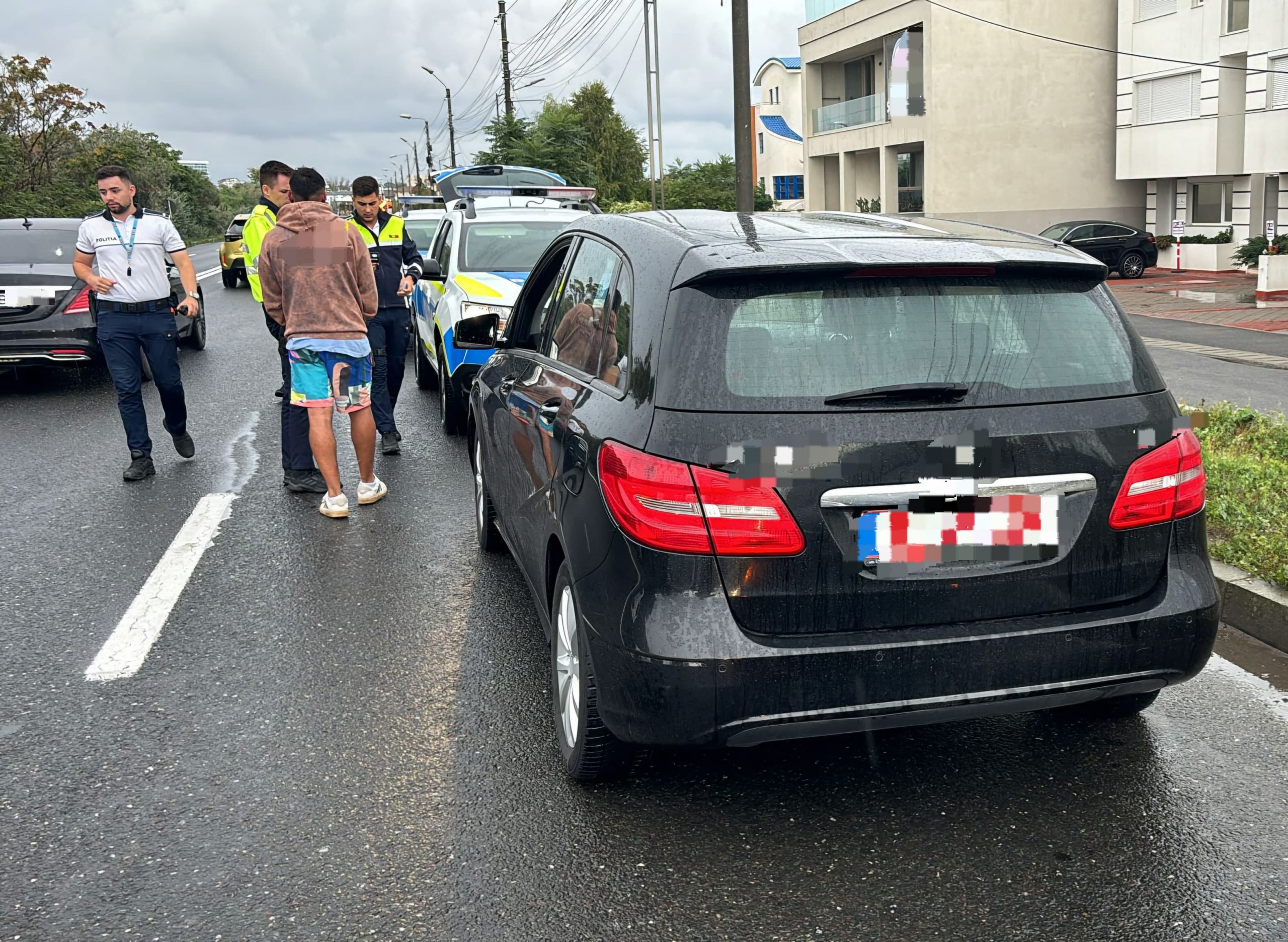 Un şofer băut şi posibil drogat, oprit de poliţişti între stațiunile Eforie Nord și Eforie Sud