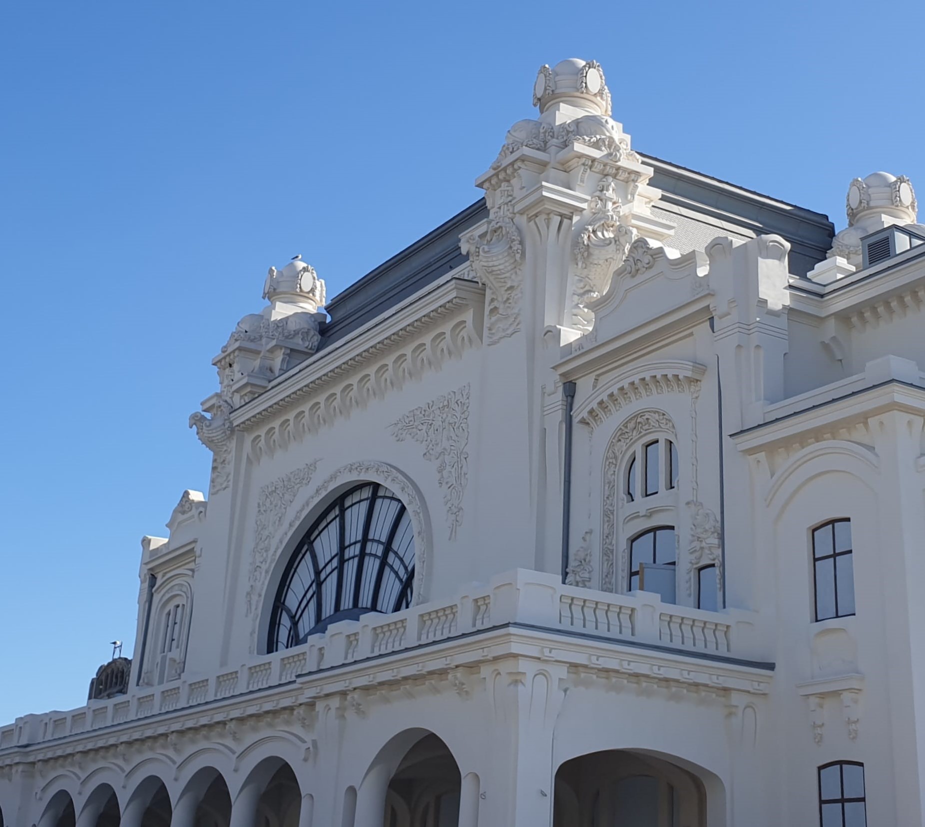 AUDIO: Expoziție pe faleza Cazinolui – fotografii de epocă și documente