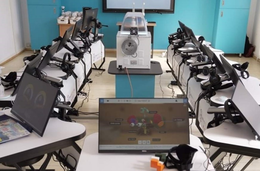 TULCEA: Unitățile de învățământ din municipiu, dotate cu mobilier, materiale didactice și echipamente digitale