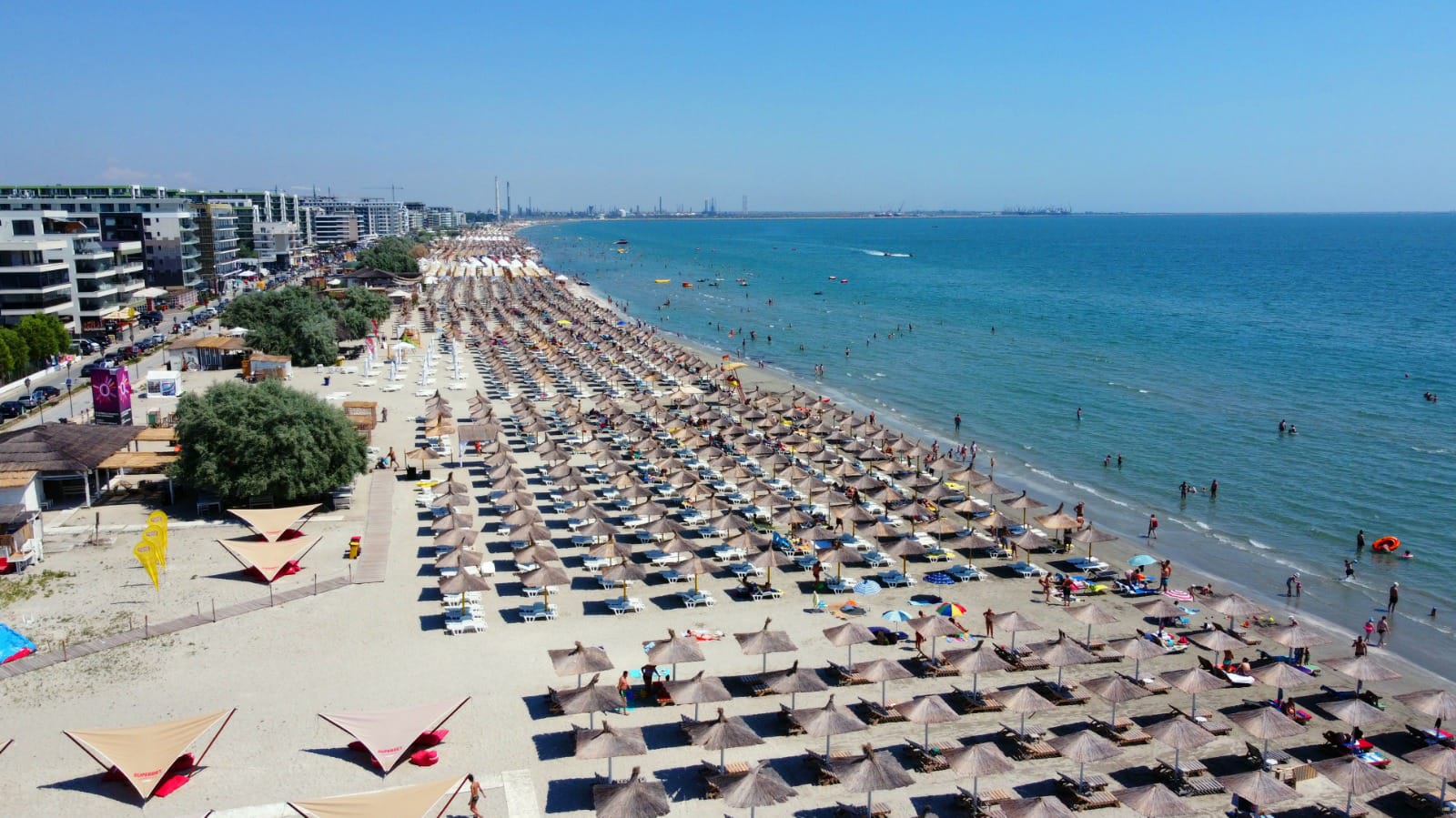OMD Mamaia-Constanța: Seniorii francezi visează la vacanțe relaxante, iar tinerii sunt pregătiți de distracție pe litoral