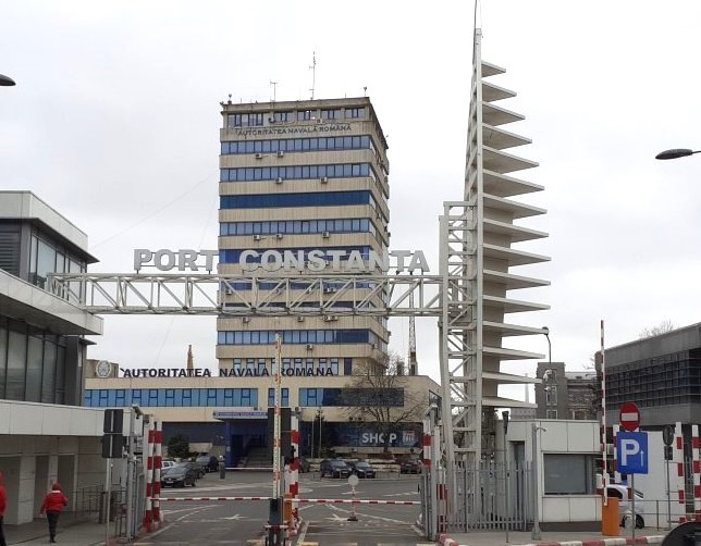 AUDIO: Anul trecut au fost operaționalizate două noi terminale în portul Constanța Sud – Agigea, unul cu specific RO – RO și altul pentru mărfuri agabaritice, destinat industriei eolienelor