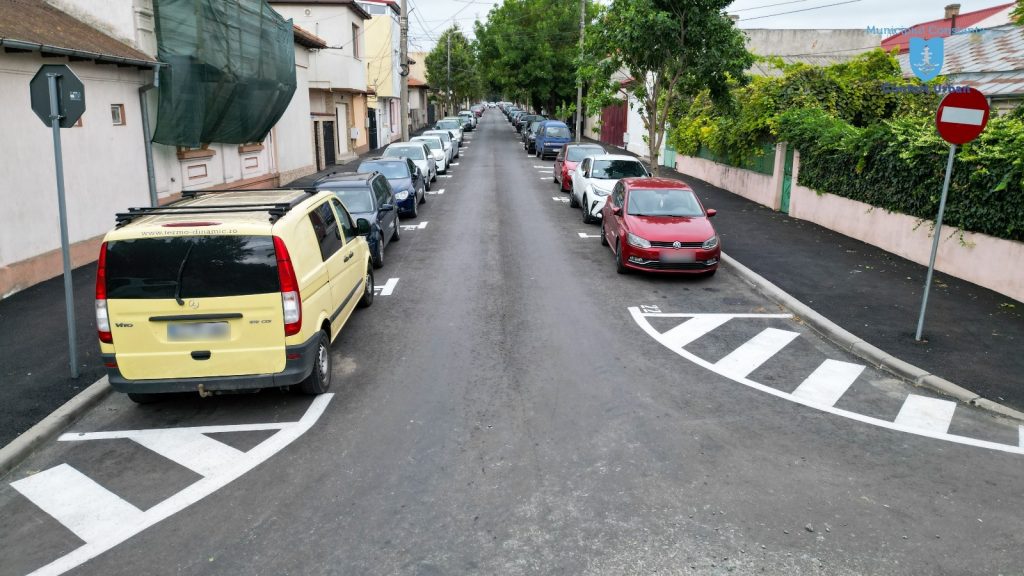 masini parcate Constanta - foto - Primaria Constanta