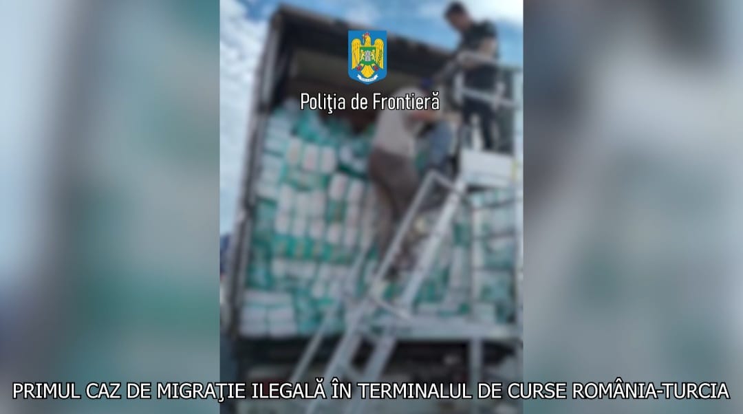 Portul Constanţa: Trei sirieni ascunşi în două camioane sosite din Turcia, descoperiţi de poliţiştii de frontieră
