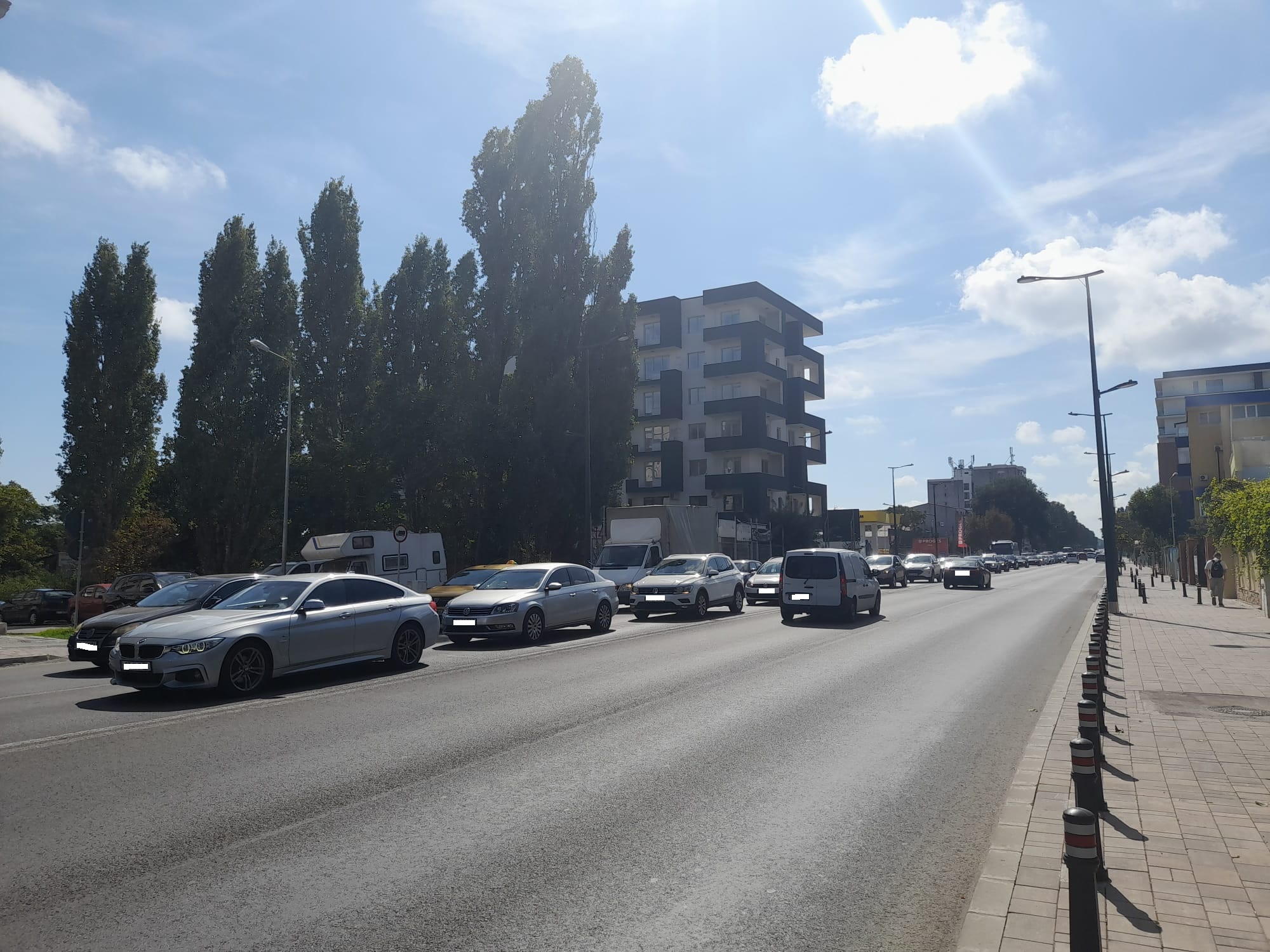 CONSTANȚA: Taxa de 200 de lei impusă proprietarilor de mașini rămâne în vigoare
