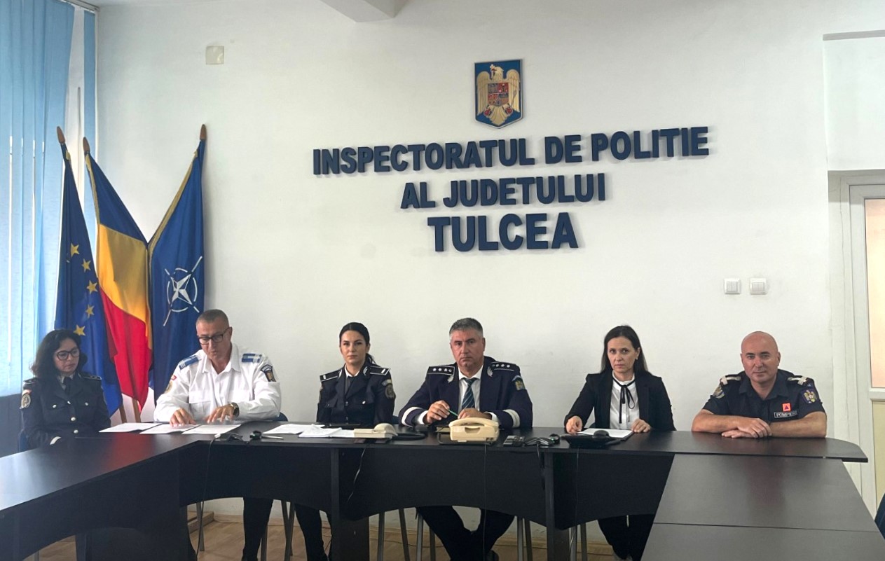 TULCEA: Aproape 100 de polițiști, alături de elevi și profesori, la început de an școlar