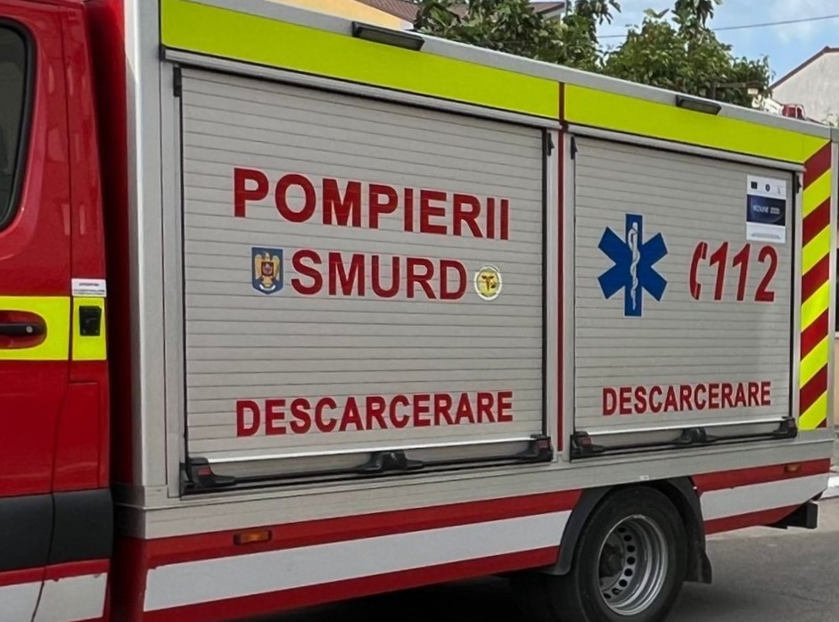 CONSTANȚA: Accident grav în oraș. O persoană a fost încarcerată