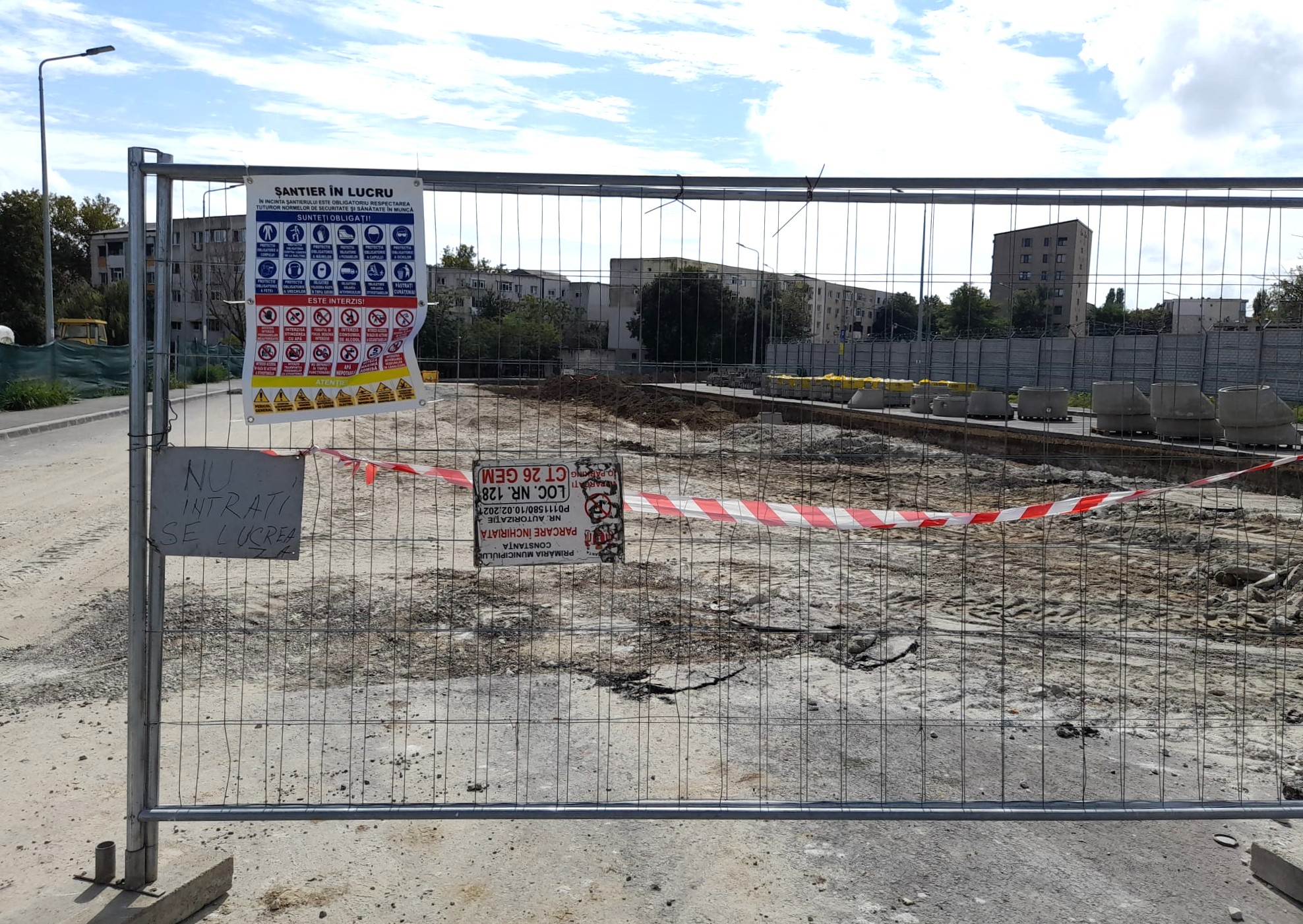La viitorul parc din zona fostelor galerii Soveja se lucrează la extinderea tramei stradale