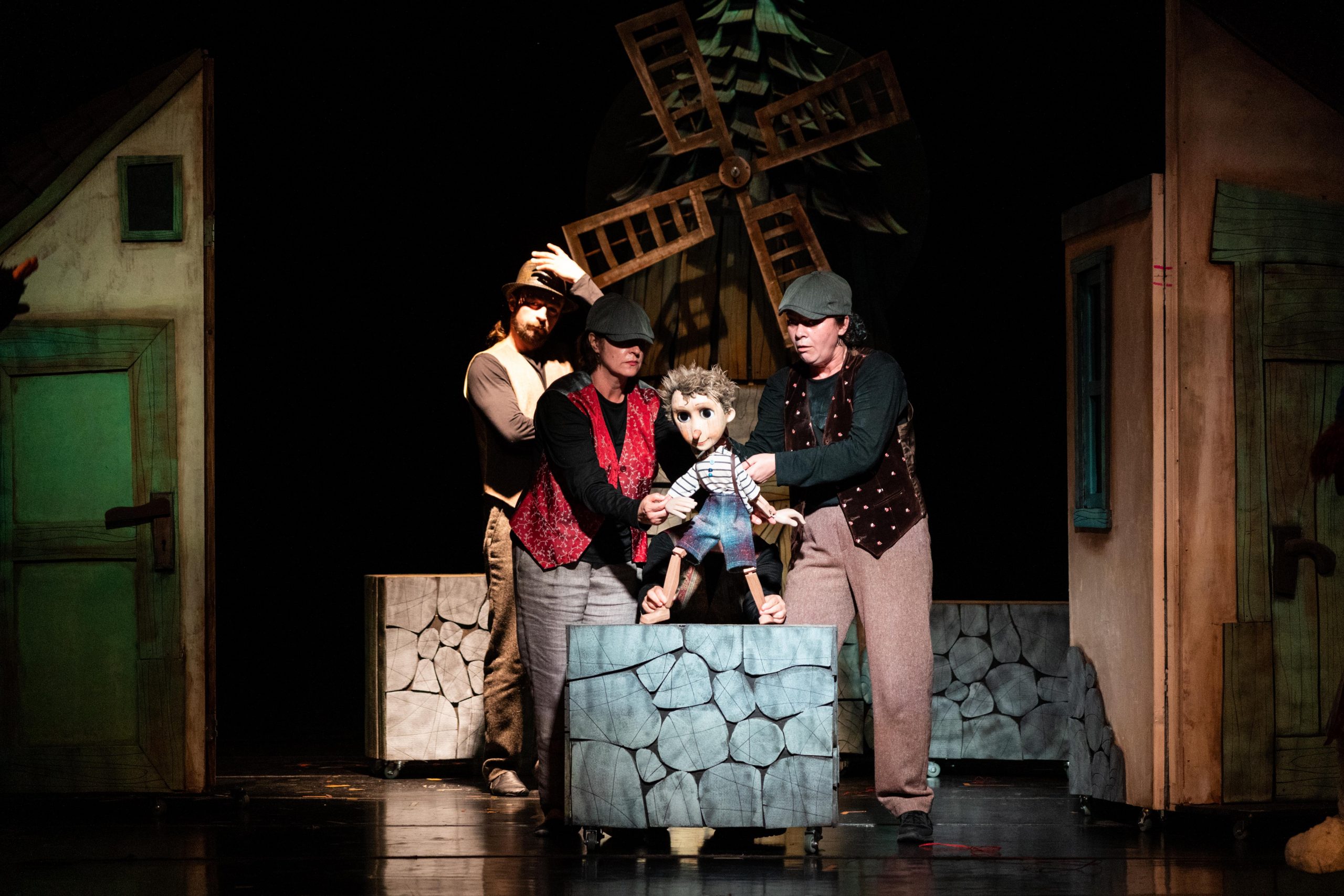 CONSTANȚA: Spectacolul „Pinocchio” deschide stagiunea Teatrului pentru Copii și Tineret