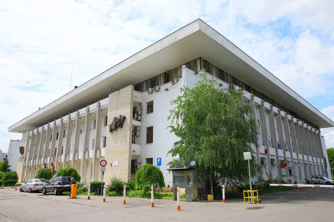 Hotărârea CLM de compensare a taxei de 200 de lei, atacată în instanță de prefect