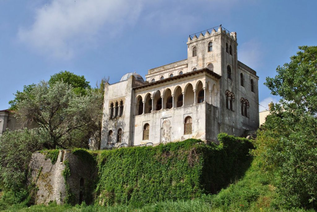 CONSTANȚA: Dezbateri la Vila Șuțu pe tema salvării clădirilor de patrimoniu