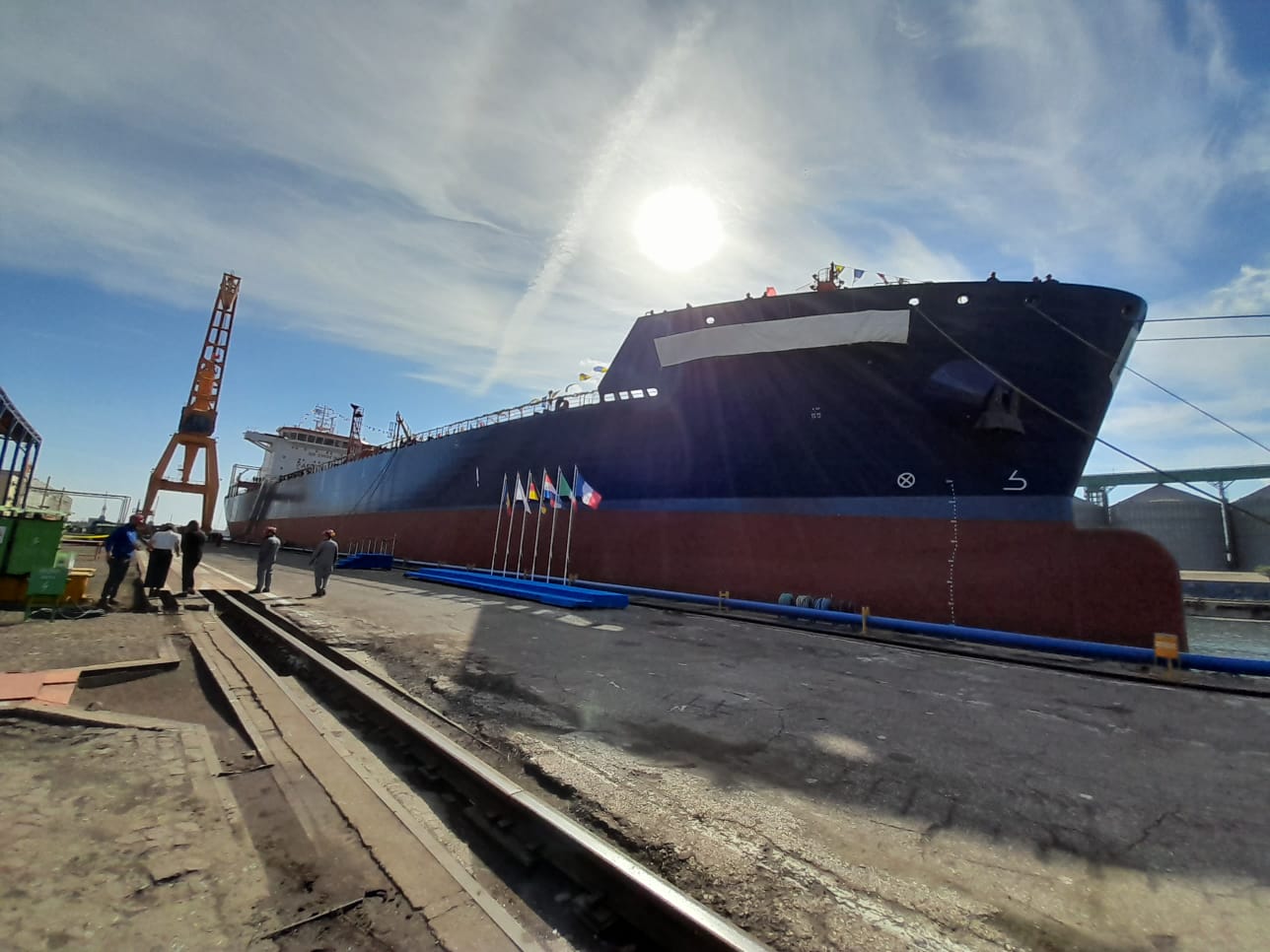 Tancul de produse petroliere și chimice „Histria Narvi”, lansat la Șantierul Naval Constanța