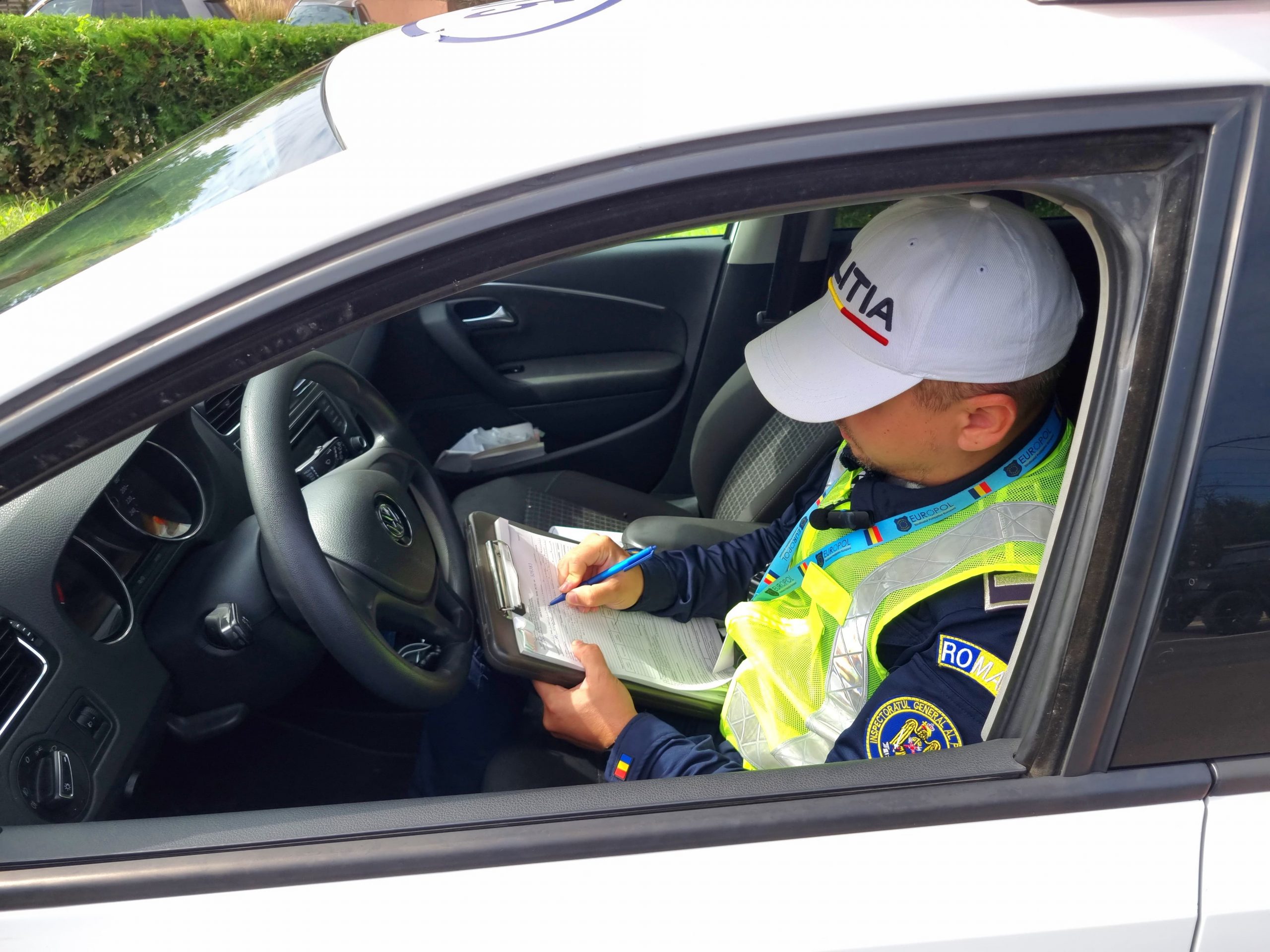 Un șofer băut care conducea un ansamblu auto pe autostrada A4, scos din trafic de polițiștii constănțeni