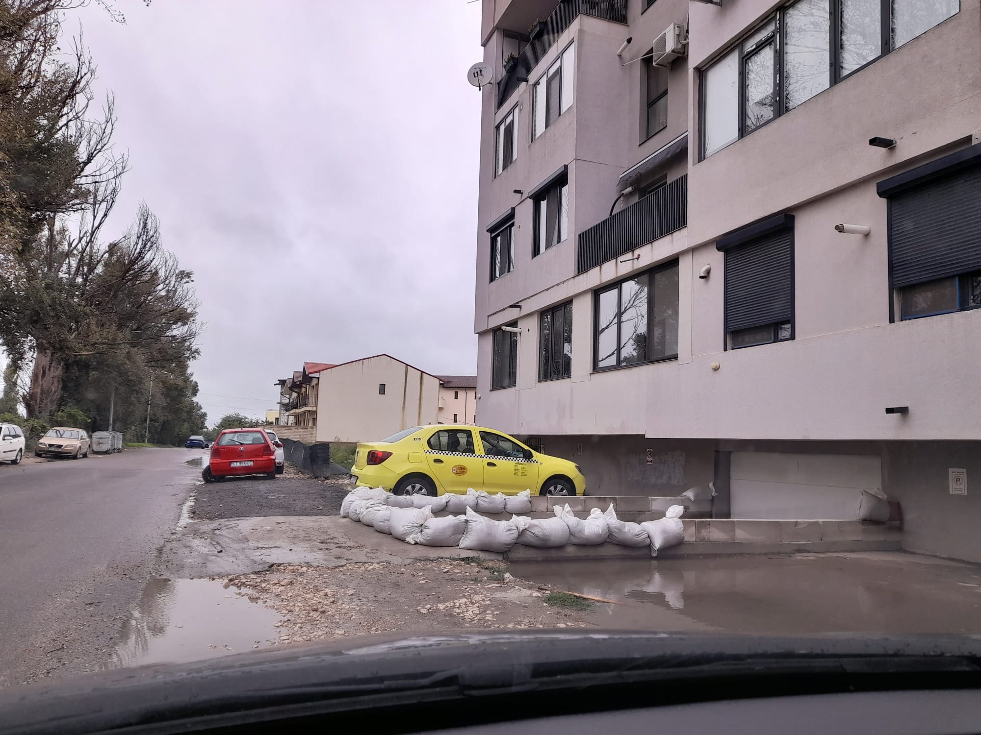 Atenție! RAJA Constanța nu poate să intervină pentru a scoate apa din imobilele proprietate privată