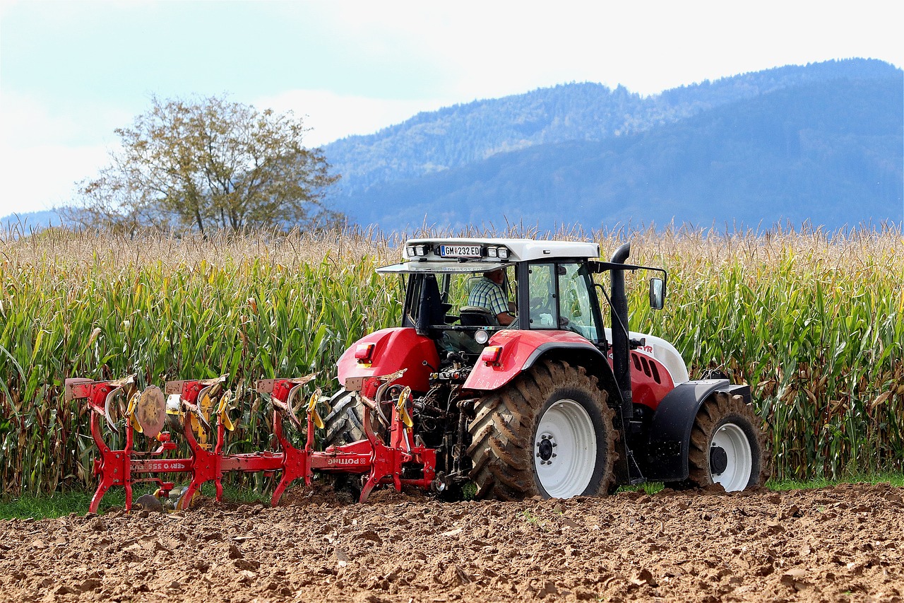 Finanțare de la AFM pentru cumpărarea de utilaje agricole
