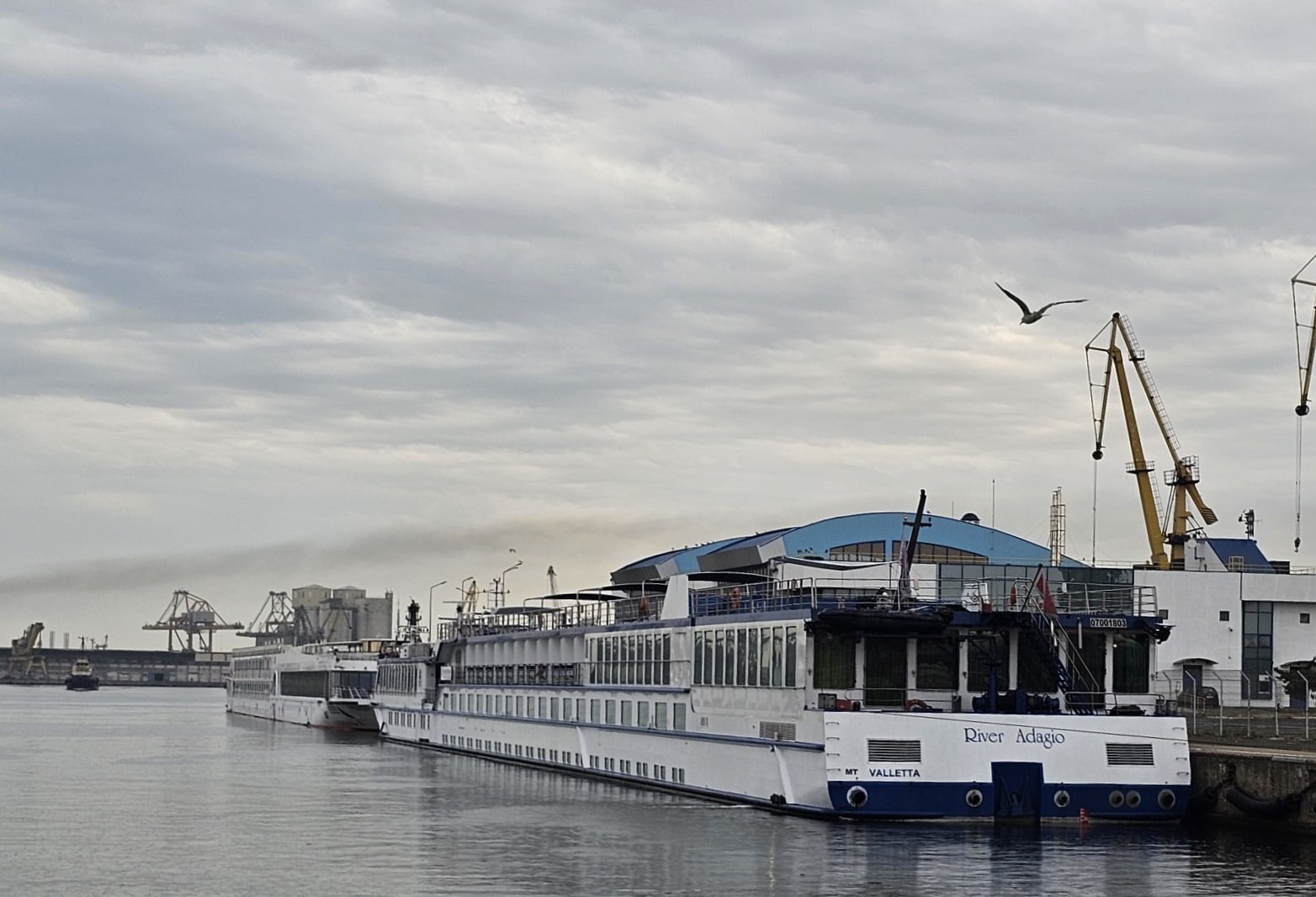 CONSTANȚA: Peste 300 de turiști americani și canadieni, la bordul a două nave de croazieră sosite în port