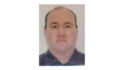L-ați văzut? Bărbatul, care lucrează în străinătate, este căutat de familie
