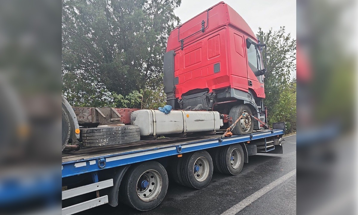 VAMA VECHE: Camion uzat, oprit la intrarea în țară