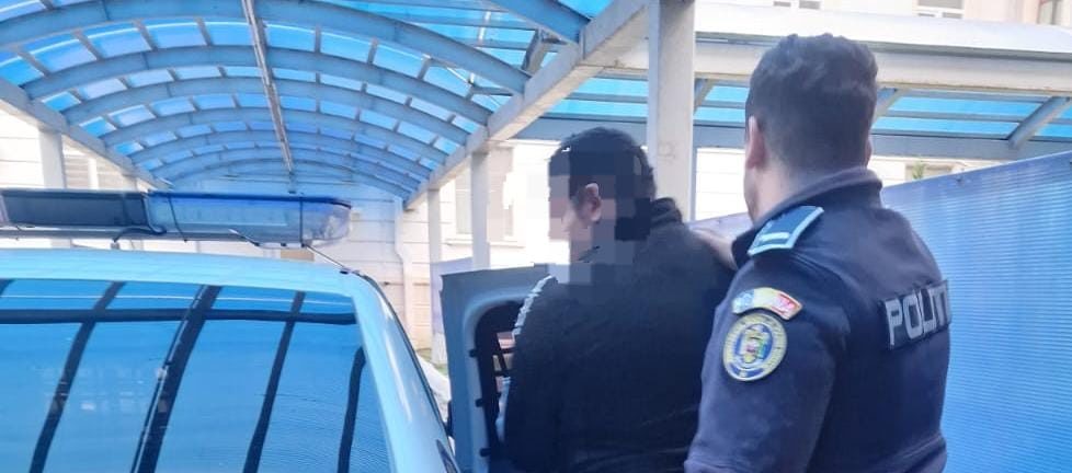 Un constănțean a fost reținut 24 de ore pentru conducerea unui vehicul fără permis de conducere