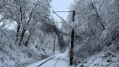 CFR SA: Vremea nefavorabilă afectează traficul feroviar