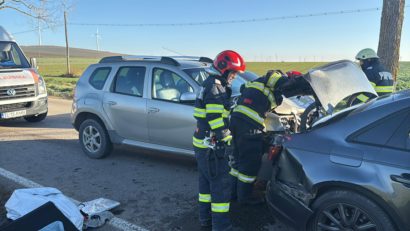 TULCEA: Accident între două autoturisme în apropiere de Agighiol