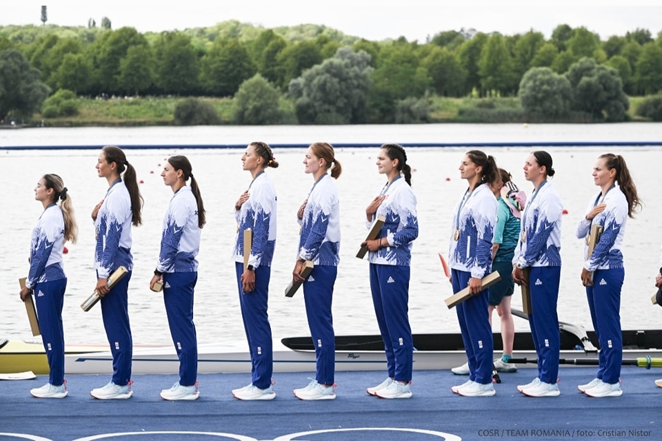 Echipajul feminin de 8+1 şi Antonio Colamonici sunt câștigătorii premiilor Federaţiei Internaţionale de Canotaj