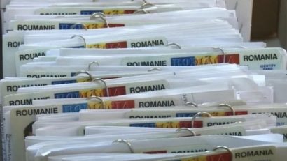 TULCEA: Peste 300 de acte de identitate noi, eliberate alegătorilor din județ