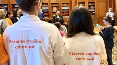 World Vision România: 2 din 10 părinți consideră că uneori este nevoie să-ți bați copiii pentru a-i educa mai bine
