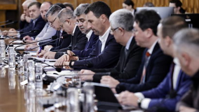 AUDIO | Ordonanța “Trenuleț”, adoptată de Executiv, a generat nemulțumiri atât din partea patronatelor, cât și din cea a sindicatelor, care amenință cu proteste