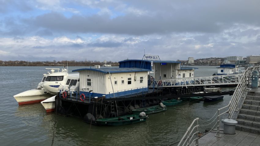AUDIO | TULCEA: Transportul naval în Delta Dunării pe timp de iarnă