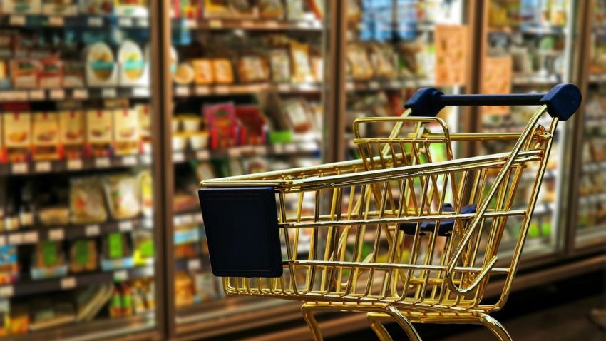 Guvern: Decizia neprelungirii plafonării prețurilor la alimentele de bază a fost luată de coaliția de guvernare